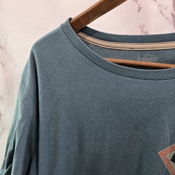 REI T Shirt Mens XL Blue Short Sleeve Crew Neck Cotton Tee Employee Uniform - Picture 2 of 9